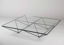 Paolo Piva Ne En 1950 Table Basse Modele Alanda A Plateau Carre En Verre Translucide A Structure Tubul Table Basse Verre Design Table Basse Table Basse Verre