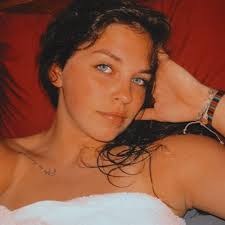 abigail lanham (@afl_1232)