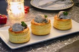 Bouchees Au Boudin Blanc Et Champignons Bouchees A La Reine Revisitees Au Fil Du Thym Recette Boudins Blancs Recette Entree Noel Bouchees A La Reine