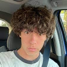 Robbie Callahan's Instagram, Twitter & Facebook