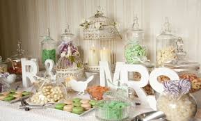 1001 Astuces Et Idees Pour Organiser Un Candy Bar Mariage Candy Bar Mariage Theme Couleur Mariage Idees De Mariage