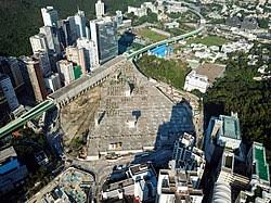 黃竹坑) is an elevated mtr rapid transit station in hong kong on the eastern section of the south island line, built on the old site of wong chuk hang estate in staunton creek. é»ƒç«¹å'ç«™ Wikiwand