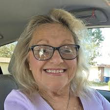 Ohio Natives Share Experiences and Connections to Cincinnati, Medina, and  Florida