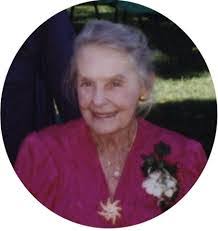 Rosalind Mcleod's Instagram, Twitter & Facebook