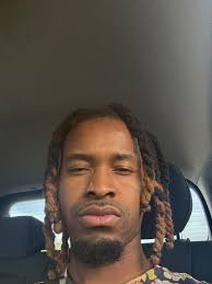 Put sum diamonds grillz in my mouth pls