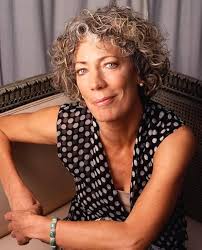 Moon Island: Amazon.co.uk: Thomas, Rosie: 9780749323424: Books