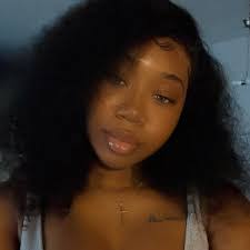 Meisha Morris's Instagram, Twitter & Facebook