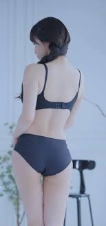 BJ파닥 선보이는 매력적인 란제리 어른들을 위한 은밀한 판타지