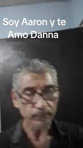 Hola Soy Aaron Video Original