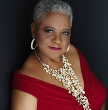 Happy Founder's Day to my own Personal Pearl @carlanorful 😘 and the ladies  of @akasorority1908 !