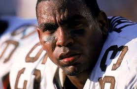 Laurel basketball's Taylor and Haley Thierry carry