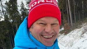 Известный комментатор дмитрий губерниев с тоской вспомнил о «звездном биатлоне». Guberniev Poobeshal 100 Tysyach Rublej Rossijskomu Sportsmenu Kotoryj Pervym Zajmet Prizovoe Mesto Na Etape Kubka Mira Sport Ekspress