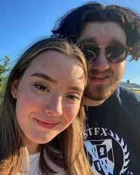 Nick Stinson (@cardiganluvr69) • Instagram-kuvat ja -videot