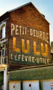 Résultat de recherche d'images pour "publicites murales figuratives  peintes"