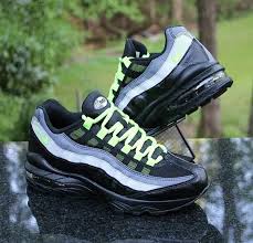 Nike Air Max 95 Gs Black Volt Kid S Size 7y Grey 905348 022 Nike Runningshoes Nike Air Max 95 Air Max 95 Nike Air Max