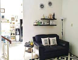 Desain rumah sederhana tentu juga bisa di maknai sebagai bangunan dengan biaya yang lebih murah, hal ini bukan tanpa alasan. Desain Ruang Tamu Ruang Tamu Sederhana Sofa Minimalis Desain Desain Interior Desain Ruang Tamu