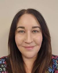 Katie Finch's Instagram, Twitter & Facebook