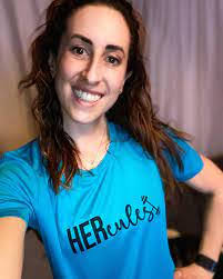 Alexis Sterner's Instagram, Twitter & Facebook