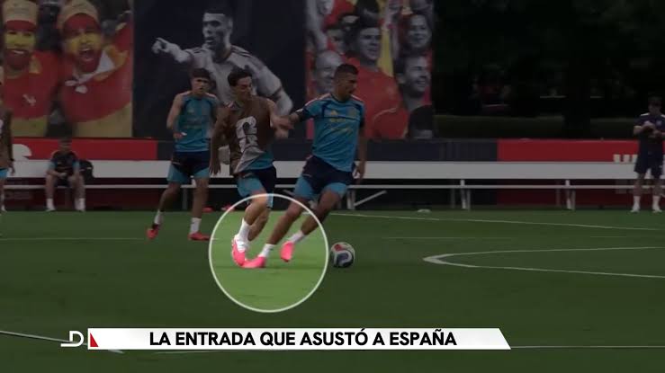 La dura entrada de Gavi a Rodri que asust&oacute; a Luis de la Fuente y toda la  Selecci&oacute;n Espa&ntilde;ola