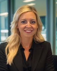 Carrie Maguire's Instagram, Twitter & Facebook