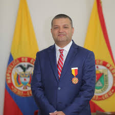 Resultado de imagen de aLCALDE DE pEREIRA, cARLOS aLBERTO mAYA lÓPEZ