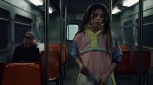 The Sweater Worn By A Woman In The Clip Freestyler By Bomfunk Mc S Yugo Telenet Version Spotern