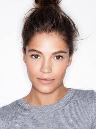 Leanne Connolly's Instagram, Twitter & Facebook