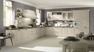Landhausküchen vereinen geschickt die gemütlichkeit vergangener tage mit modernster technik von heute. Carrello Cucina Cucina Color Panna Cucine Classiche In Legno Massello Telma Evo Evo Classica 32 Cucina Color Panna