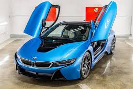 Crystal white pearl with frozen grey accent on amido black leather interior with contrast stitch. Used Bmw I8 2014 For Sale In Montreal Quebec 13183724 Auto123