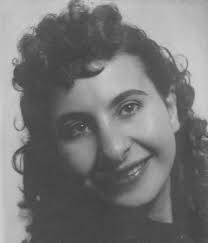 Aida Parker's Instagram, Twitter & Facebook