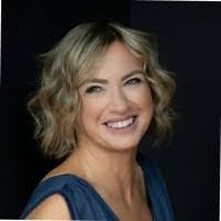 Suzette Bush's Instagram, Twitter & Facebook