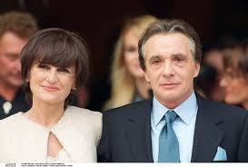 11 Octobre 1999 Anne Marie Perier En Robe Azzedine Alaia Epouse Michel Sardou Michel Sardou Sardou Michel