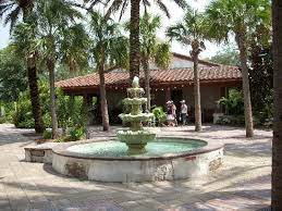 The Jacksonville Zoo And Gardens Is A Zoo Located In Jacksonville It Sits At The Mouth Of The Trout River The Zo Jacksonville Zoo Photo Location Jacksonville