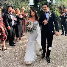 Bridal fashion and wedding traditions are changing. Giacomo Gianniotti Casamento Grey S Anatomy Fc Brazil Facebook