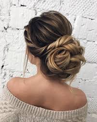 87 Fabulous Wedding Hairstyles For Every Wedding Dress Neckline Hair Styles Strapless Dress Hairstyles Long Hair Styles