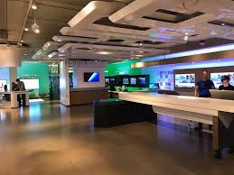 If you are a fan of starbucks coffee, you can find it in this restaurant. Microsoft Visitor Center Redmond Aktuelle 2021 Lohnt Es Sich Mit Fotos