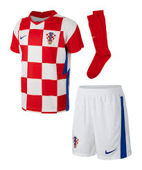 Sensationell holte die auswahl vom balkan in der em qualifikation 2020 wollen die kroaten beweisen, dass dies nur eine momentaufnahme war. Nike Kroatien Minikit Home Em 2020 White