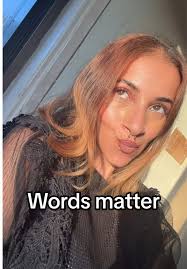 Μισες δουλειες γινουντε!! No τσιγκουνιο σας παρακαλω!! 🥐 . . #croissa...