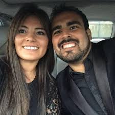 Vi "La Sociedad de la Nieve", y una vez más, me emocioné con la milagrosa y  heroica aventura de los rugbistas uruguayos accidentados en la Cordillera  de los Andes, en octubre de