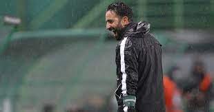 Um motivo de orgulho para os dois jogadores, principalmente para o médio que está no clube minhoto cedido pelo benfica que, desta feita, não conta com um único. Leeds Target Coach With Surprising Success As They Envisage Life Without Bielsa