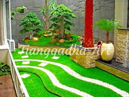 Bukan tanpa alasan, bentuknya yang cantik cocok untuk mempercantik halaman rumah sekaligus menyerap polusi. Manfaat Rumput Taman Dan Jenis Jenisnya Jasa Tukang Taman Surabaya