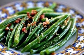 Green Beans With Shallots And Pancetta Recipe Simplyrecipes Com Recipe Green Beans Green Beans With Shallots Bean Recipes