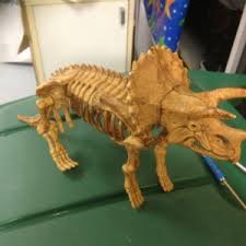 There are several dinosaur bones in each of the major areas of red dead redemption 2 and that includes down in it can be a good idea to collect. Dinosaur Skeleton Dig It Twice Fossil Digging Steam Kit