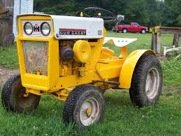 Dimensions and weight, engine and transmission type, horsepower, oil type and capacity, tires. International Cub Cadet 100 Tractor Construction Plant Wiki Fandom