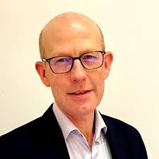 Stephen Vowles joins AJ Bell as CMO — Hunter-Miller