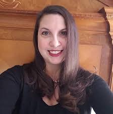 Sara Schubert's Instagram, Twitter & Facebook