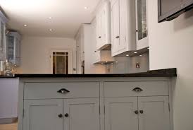 shaker with twist  bespoke furniture