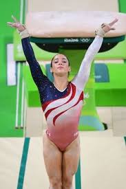 Van turnen tot wielrennen, het barst los 900 Ideeen Over Turnen In 2021 Gymnastiek Turnen Olympisch Gymnastiek