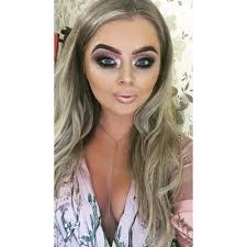 Robyn Mcpherson's Instagram, Twitter & Facebook