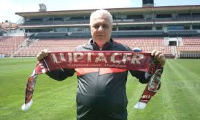 Fotbal club cfr 1907 cluj. Video Exclusiv De Ce Ar Putea Pleca È™umudicÄƒ De La Cfr Cluj Echipa E Pe Minus NeluÈ›u Varga Vrea Anumite Cifre